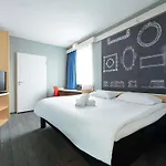 Ibis Stare Отель 2*