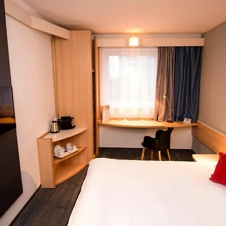 Otel Ibis Stare 2*