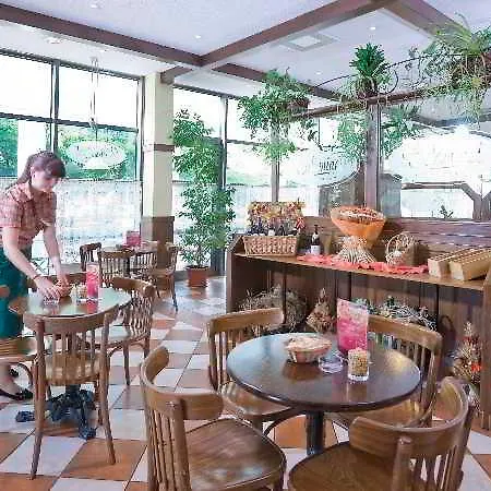 波兹南斯塔勒米亚斯托宜必思酒店 2*