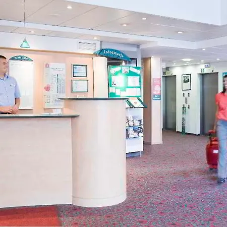 Hotel Ibis Stare 2*
