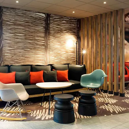 波兹南斯塔勒米亚斯托宜必思酒店 2*