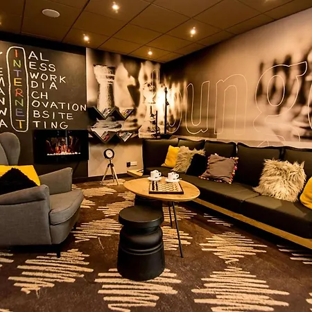 波兹南斯塔勒米亚斯托宜必思酒店 2* 波兹南