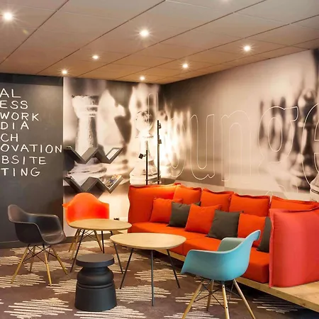 酒店 波兹南斯塔勒米亚斯托宜必思酒店 2*