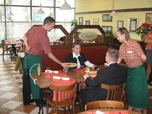 Ibis Stare Hotel 2*
